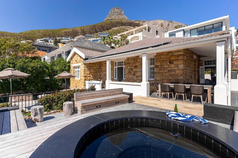 Villa Solara Fresnaye - Views Pool Jacuzzi - image 1