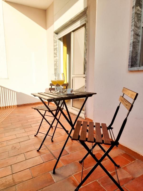 Spacious Apartment in Faro 92 m² with Terrace - image 21