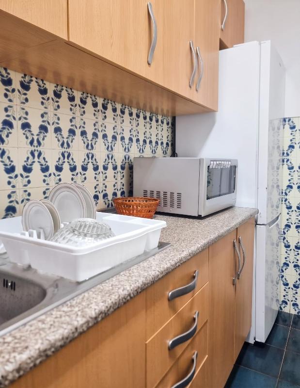 Spacious Apartment in Faro 92 m² with Terrace - image 8