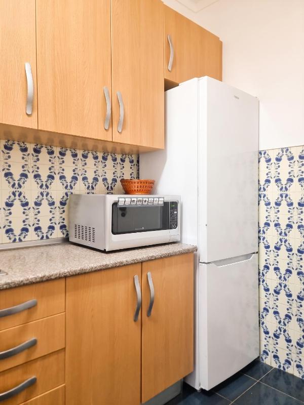 Spacious Apartment in Faro 92 m² with Terrace - image 11