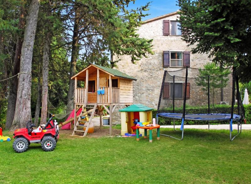 Charming house in Ramazzano - Le Pulci with shared pool - image 8