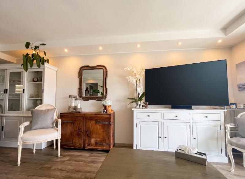 Appartement lumineux avec jacuzzi à Cannes 60 m² - image 3