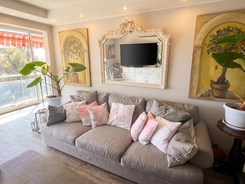 Appartement lumineux avec jacuzzi à Cannes 60 m² - image 14