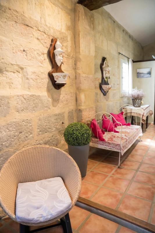 Appartement spacieux à Arles avec piscine et jardin partagé - image 25