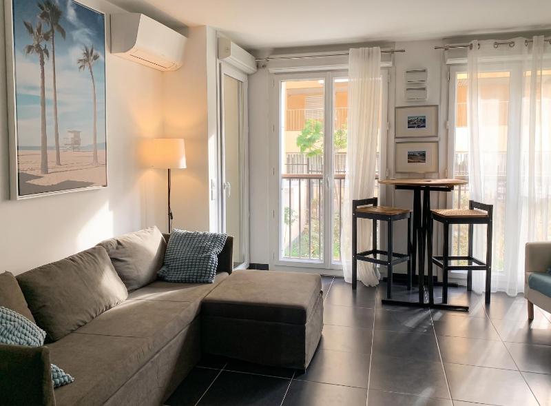 Appartement Moderne à Marseille avec Balcon et Vue sur Jardin - image 15
