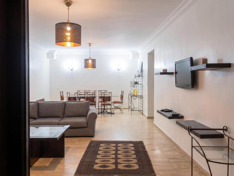 Chic Apartment in Casablanca with Shared Pool - 100 sqm - image 3