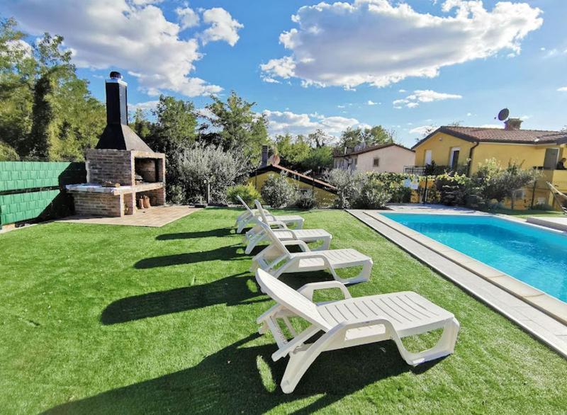 Two-storey house with pool in village of trika - image 30