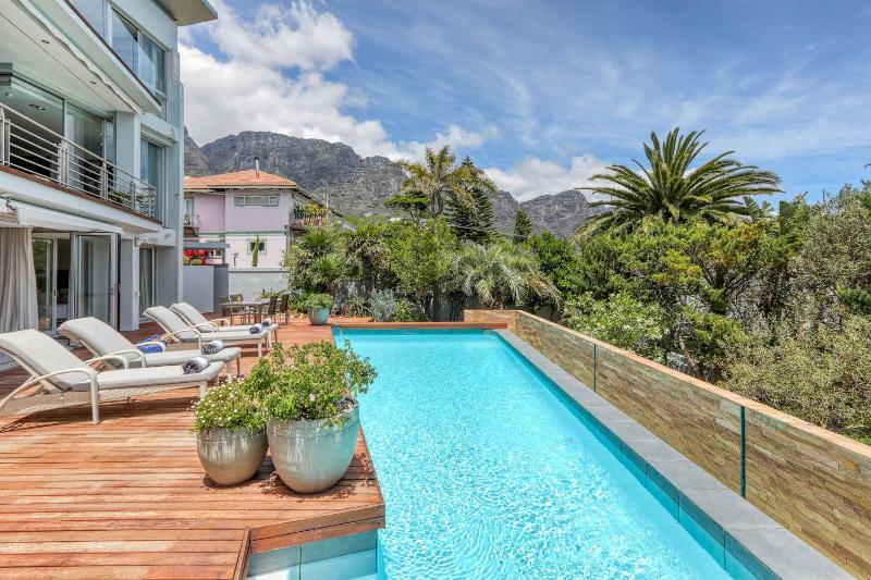 Anella - Luxurious & stylish with panoramic views - image 6