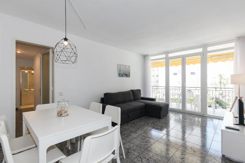 UHC Florida Apartments - image 25