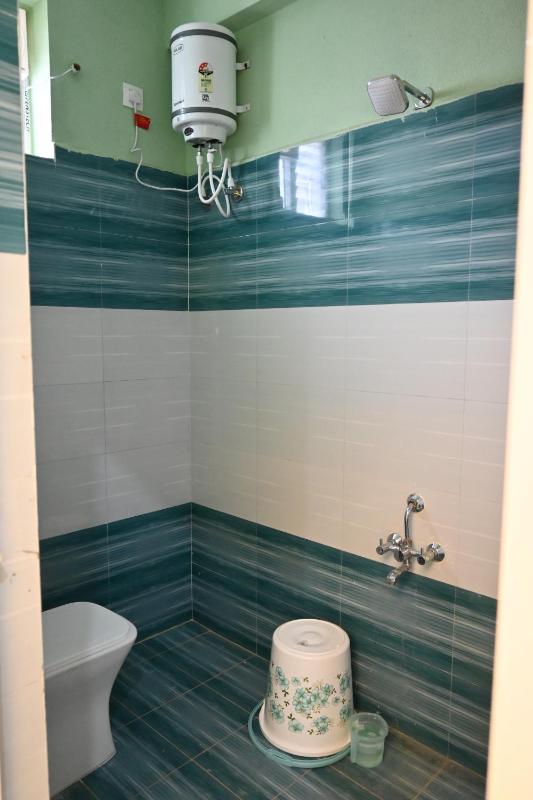 Sri Venkateswara Nilayam Home Stay 2BHK Premium Luxury Flats - image 12