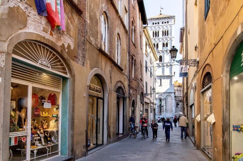 Casa di Autore in Center Town - image 31