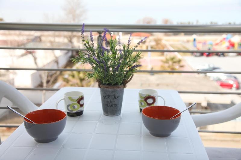 Two-Bedroom Apartment image 3