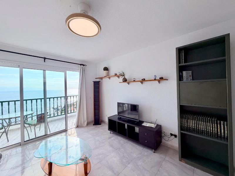 Sunset & Ocean Views Beachfront Apartment LG501 - image 13