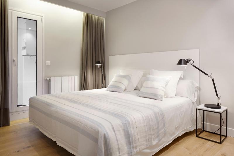 Bella Easo 2 by FeelFree Rentals - image 3