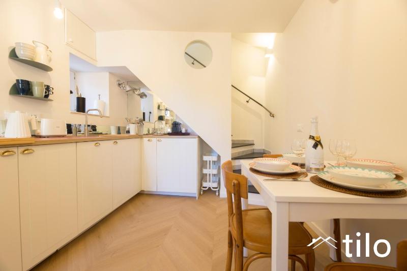 Beach 2Min | 2BR| WIFI|A/C| by Tilo - image 9