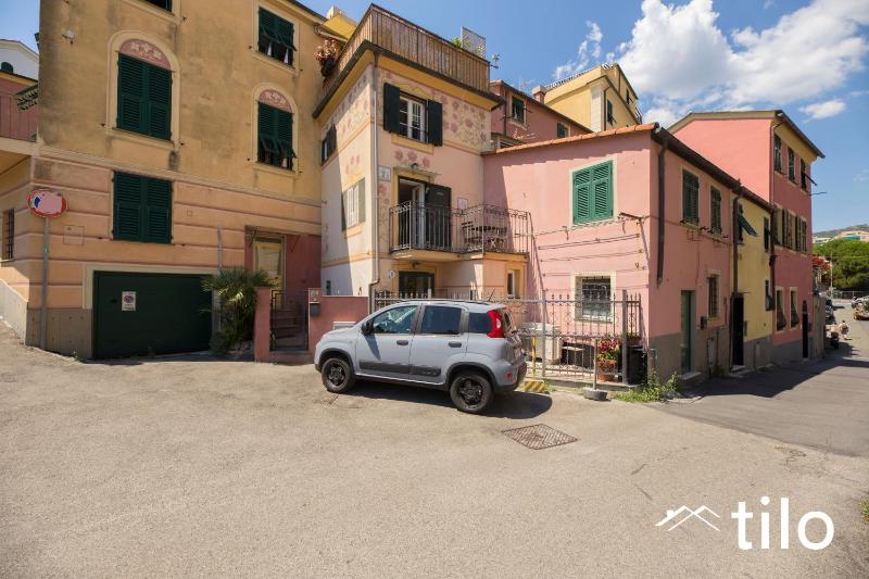Beach 2Min | 2BR| WIFI|A/C| by Tilo - image 11