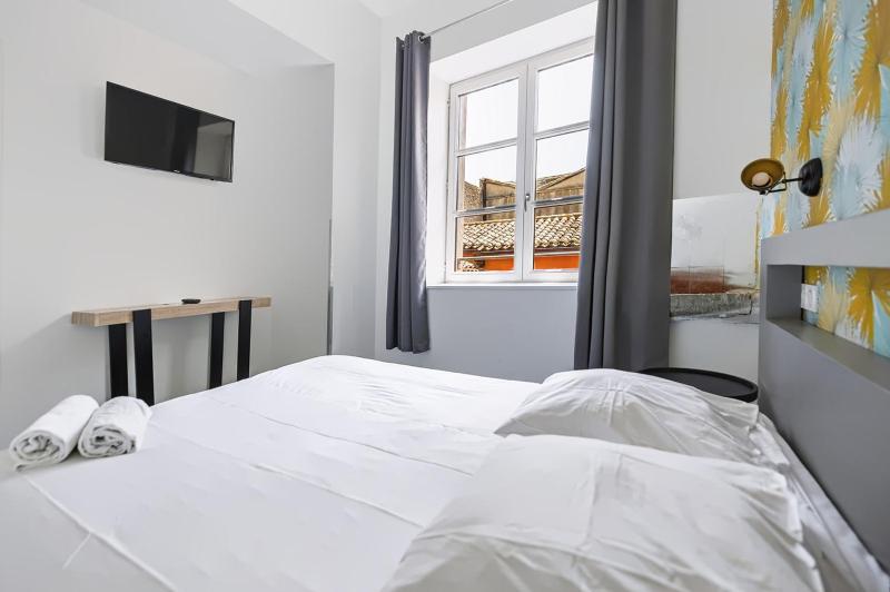 Le Couvent - Hostel - image 43