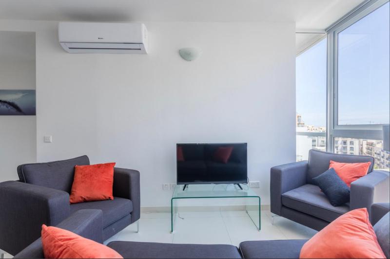 BnBNova - Lovely Saint Julian 3BR 2BA with Terrace - image 14