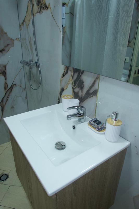 Sunset Sea View Apartment - image 6