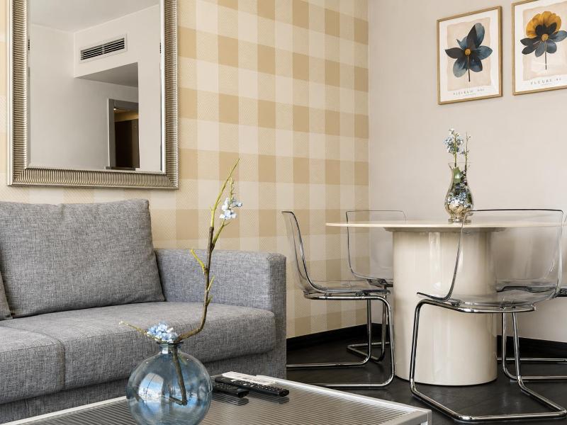 Stay Unique Apartments Beltrán i Rózpide - image 13
