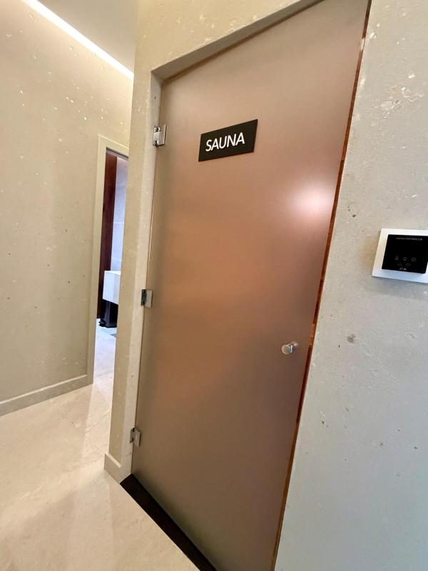Luxury Quiet Retreat at The Hub - image 15