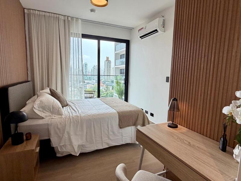 Luxury Quiet Retreat at The Hub - image 11