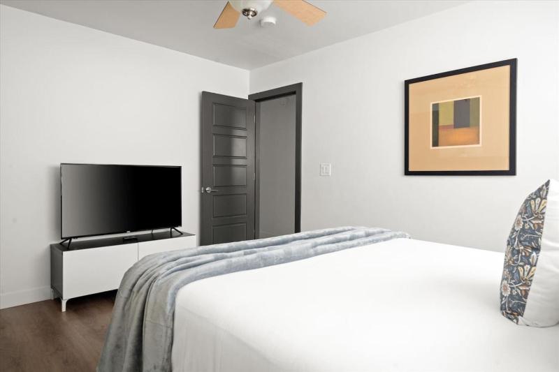The Scottsdale Retreat - image 36