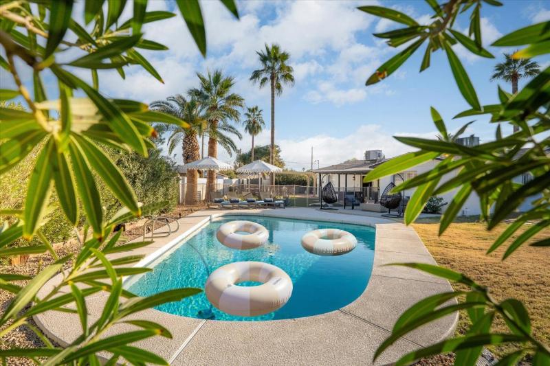Group-Friendly 5BR Pool Home Old Town - image 49