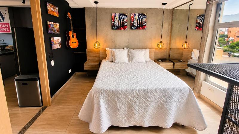 Stylish Loft in Laureles-Gorgeous views - image 8