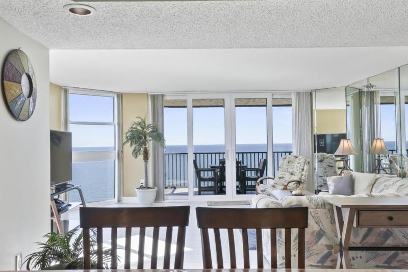 Two Bedroom Corner Condo with Panoramic Gulf Views - image 20