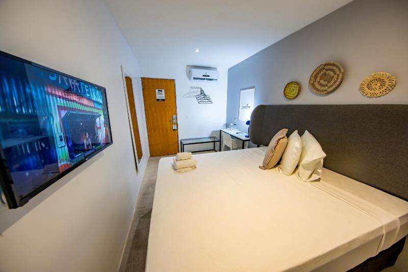 URB Hotel - image 37