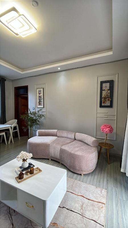 Luxe 1 BDRM 10 mins from Acacia Fast Wi-Fi - image 12