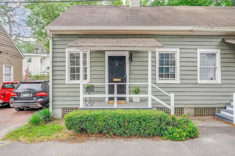 Cozy Cottage Retreat Parking and Private Patio - image 8