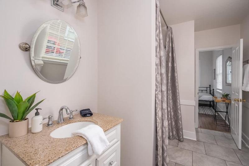 Cozy Cottage Retreat Parking and Private Patio - image 19