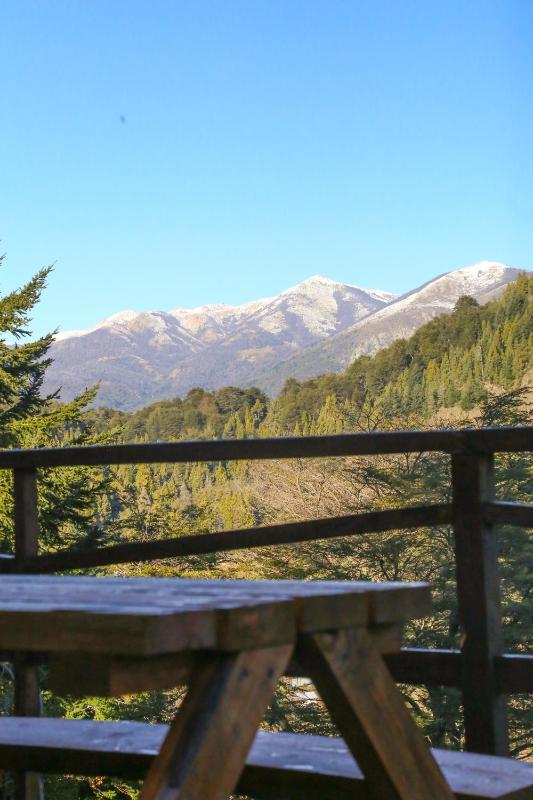 Cabañas en Bariloche con vistas a la montaña parrilla y cochera - image 13