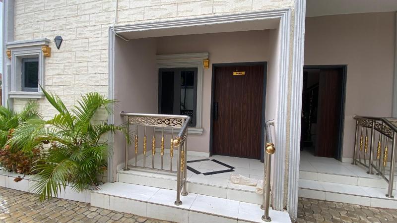 Zemira Apartments - image 3