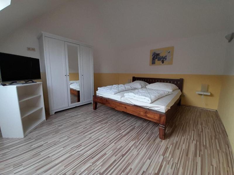 Familienfreundliches Ferienhaus mit Garten im Hafendorf Müritz - image 5