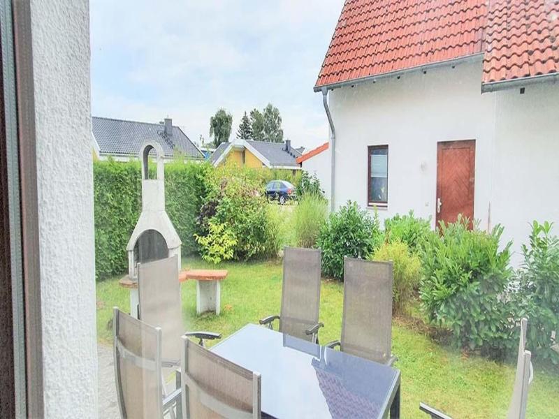 Familienfreundliches Ferienhaus mit Garten im Hafendorf Müritz - image 10
