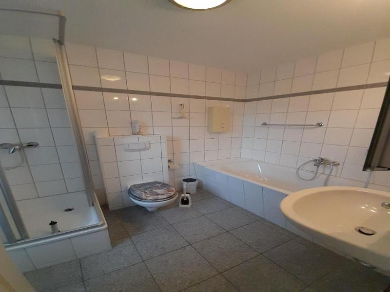 Gemütliches Ferienhaus mit Terrasse nahe dem Müritzsee in Rechlin - image 4
