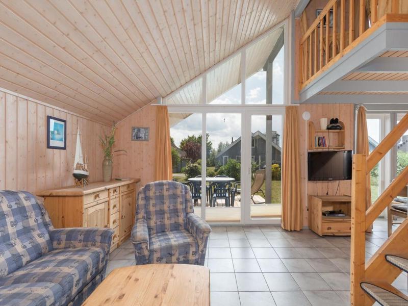Gemütliches Ferienhaus mit Garten und Terrasse im Hafendorf Müritz - image 14