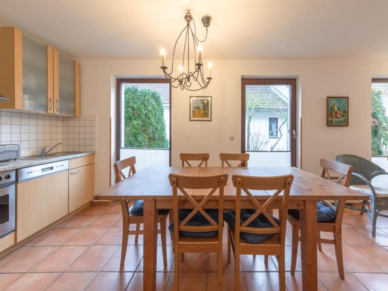 Geräumiges Ferienhaus für Familie im Hafendorf Müritz Rechlin - image 16