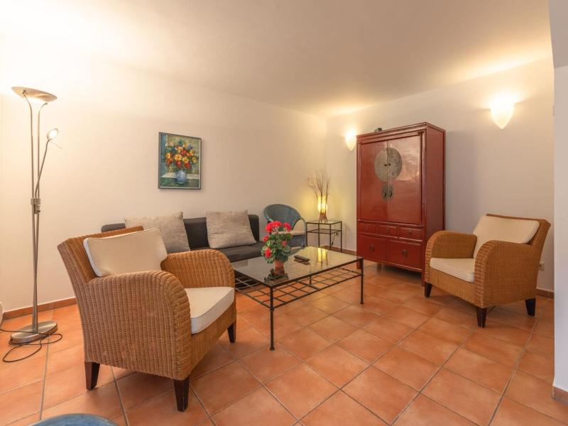Geräumiges Ferienhaus für Familie im Hafendorf Müritz Rechlin - image 4