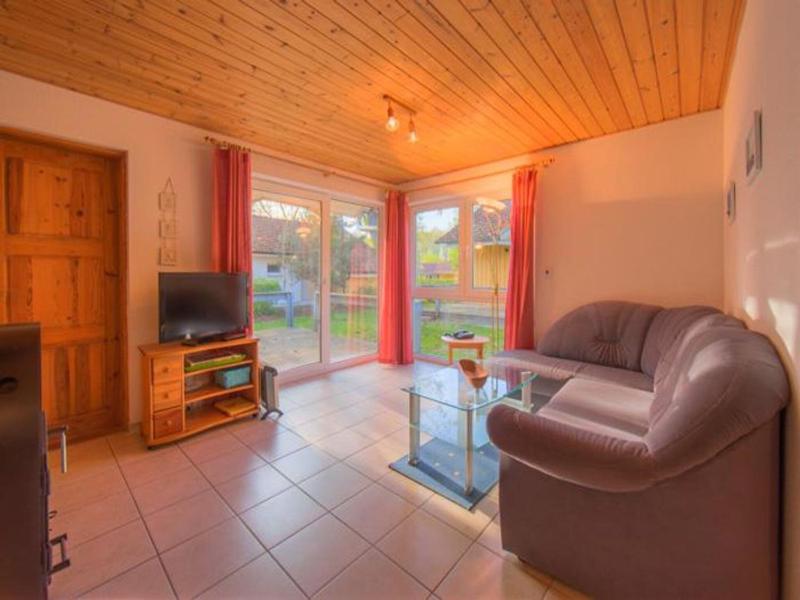 Gemütlicher Doppelbungalow mit Terrasse im Ferienpark Mirow - image 21