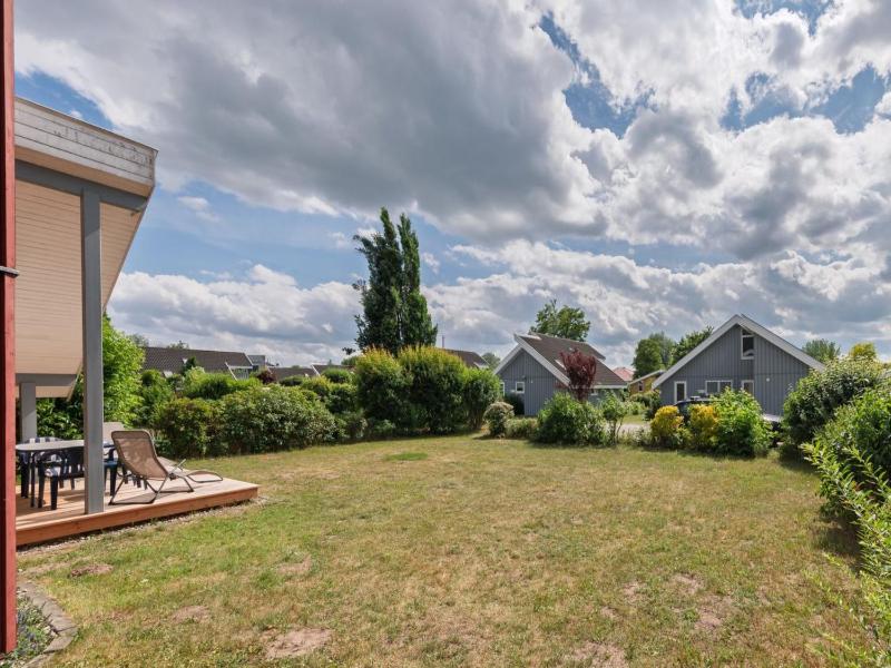 Gemütliches Ferienhaus mit Garten und Terrasse im Hafendorf Müritz - image 10