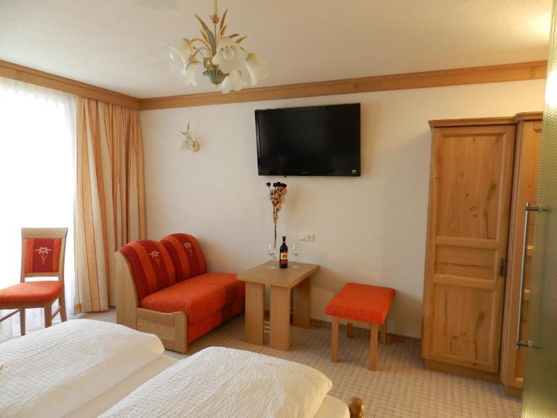 Suite image 3
