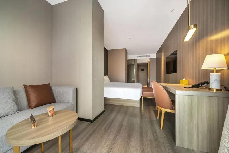 Orange Hotel Xiamen City Hall - image 2