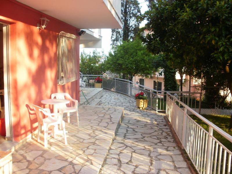 Studio (3 Adults)- Ground Floor image 2