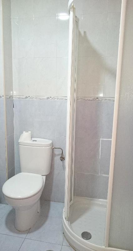 Single Room image 3