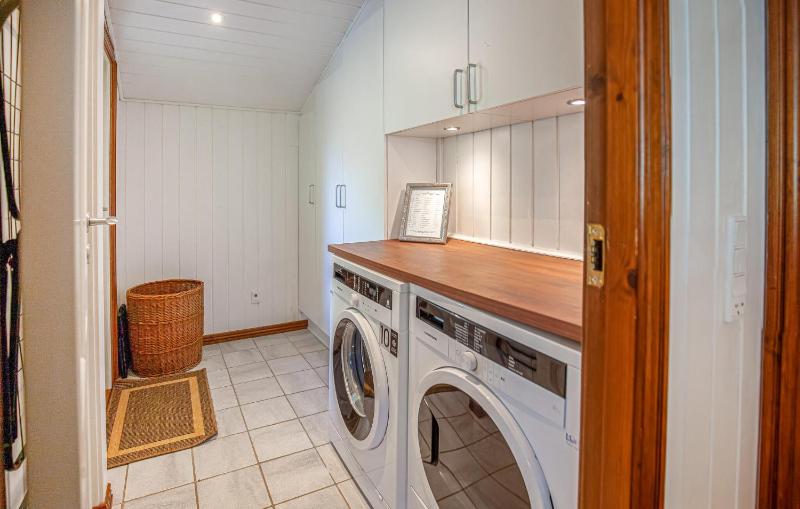 Beautiful Home In Hemmet With Sauna - image 27