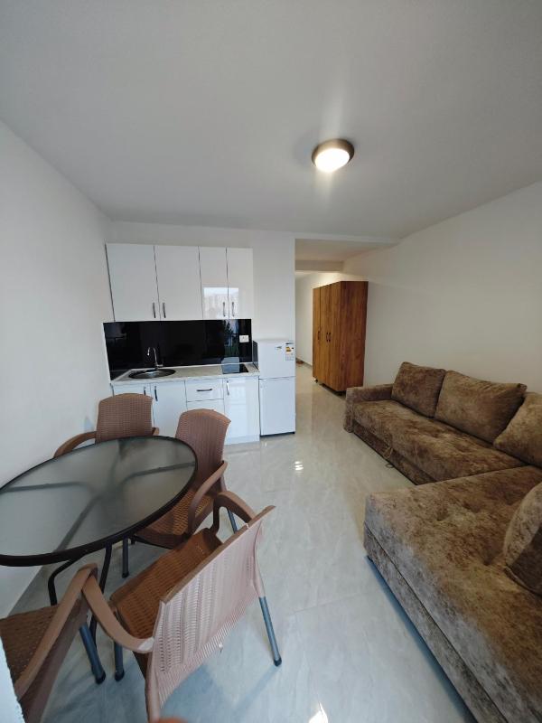 Azur Apartments Bar - image 3